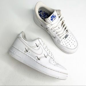NIke Air Force 1 '07 LX 'Sisterhood - White Metallic Silver'